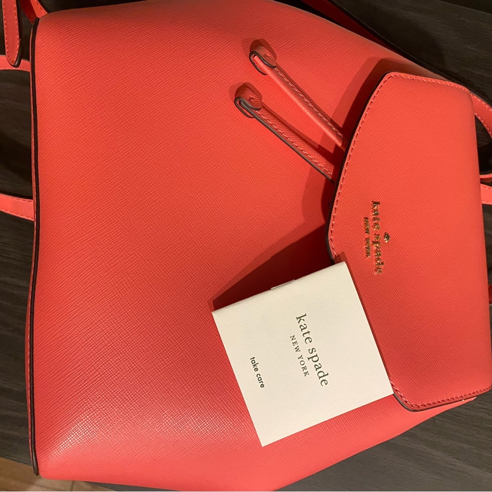 NEW Katespade hotpink Lizzie Medium Flap Backpack - Picture 8 of 9